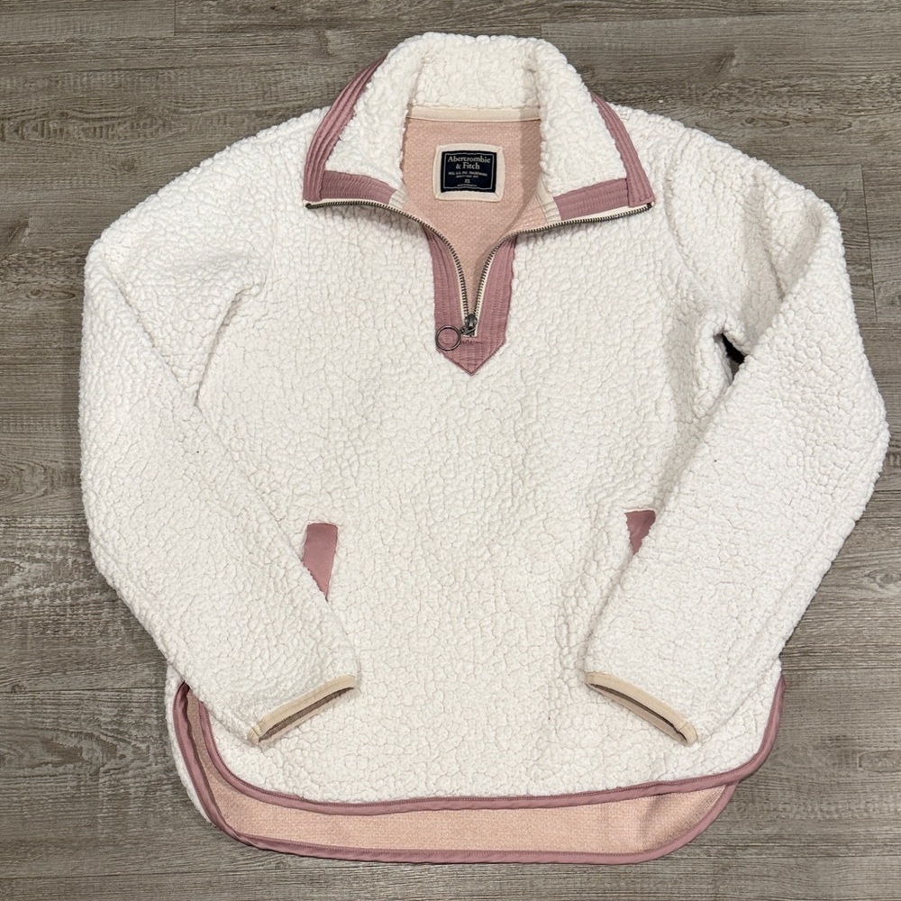 Abercrombie & Fitch White Teddy Quarter Zip with Pink Accents